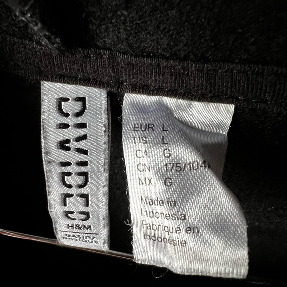 H&M Cropped Hoodie - Picture 3 of 3